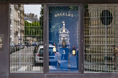 Scénographie — Château Angelus, Vitrines des Caves Taillevent